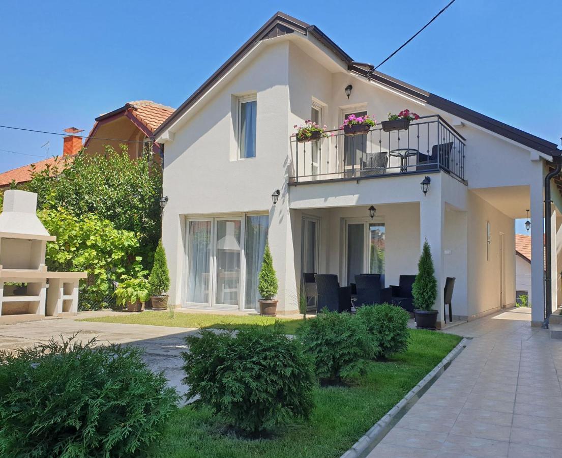 Kuca Ema Villa Belgrado Buitenkant foto